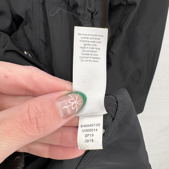 Athleta Endless Rain Jacket Womens Small Black Hooded Long Windbreaker Full Zip - Picture 6 of 15